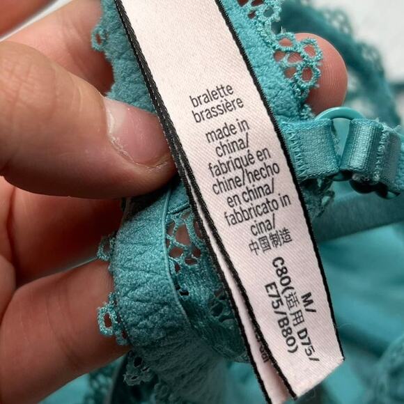 Victoria's Secret Teal Aqua Lace Lightly Lined Bralette Sz Medium Bra No Padding - Picture 8 of 8